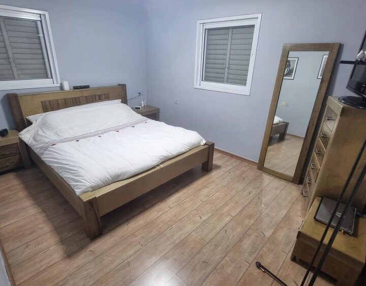 קוטג' פינתי 7 חד' למכירה בשוהם