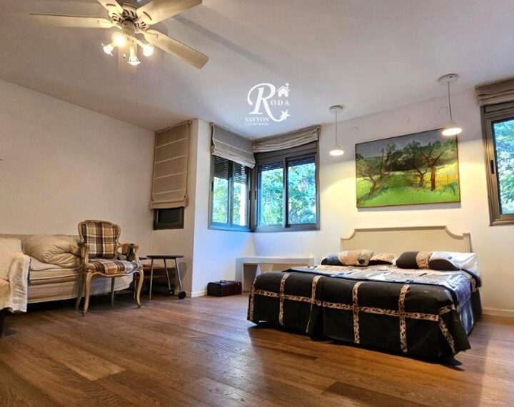 בתי יוקרה למכירה בסביון